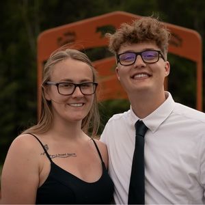 Meet your Posher, Lara